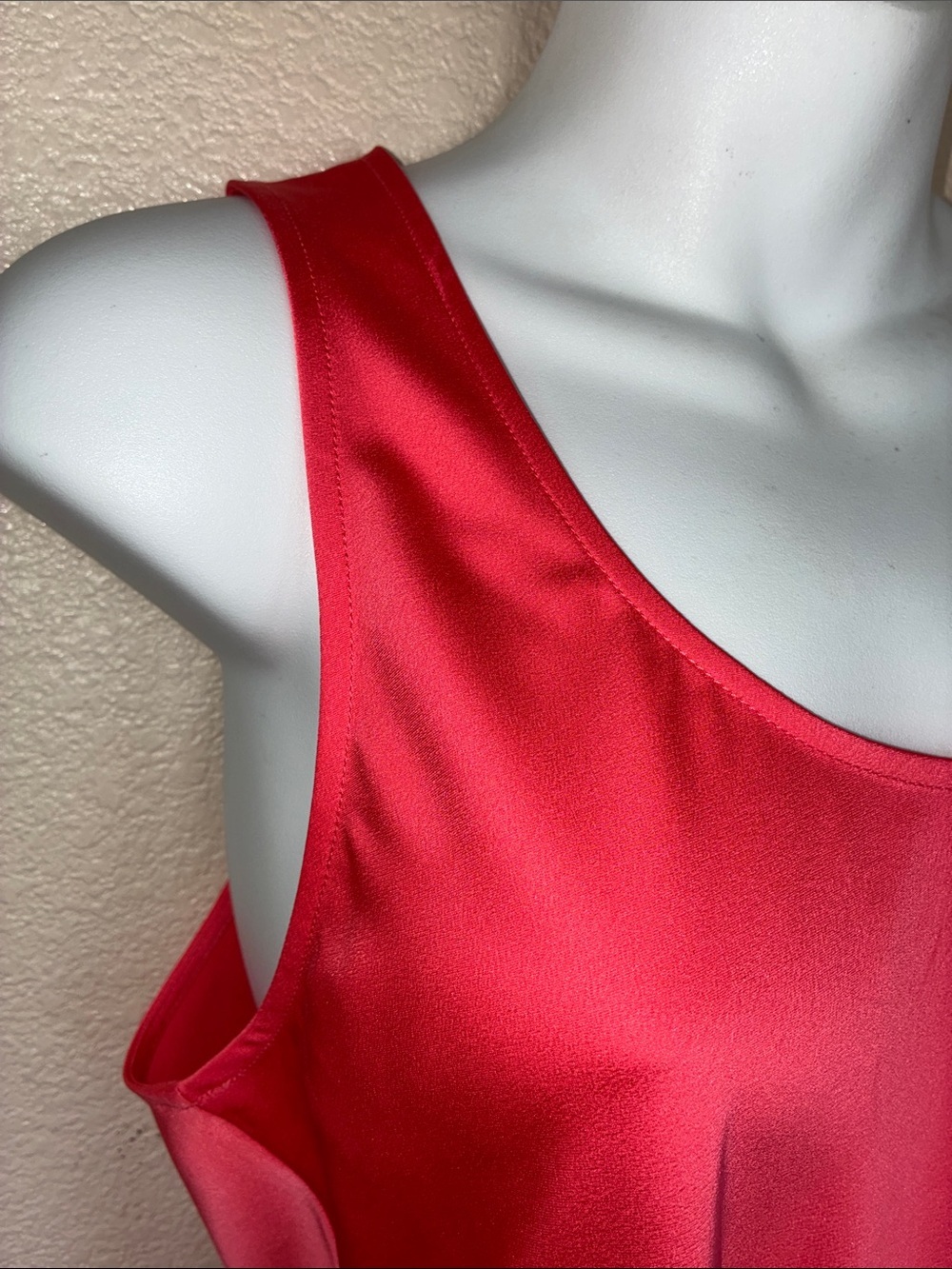 J. Crew Top Women's S, Bright Pink Scoop Neck Sleeveless. Gold back buttons. EUC - Picture 4 of 14